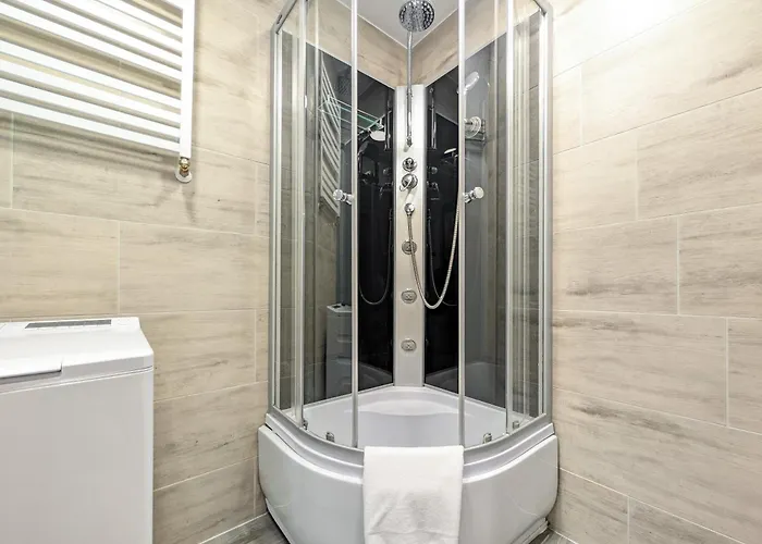 Hiszpanska Harmony By Bookinghost * ヴロツワフ