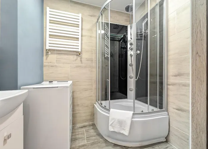 Hiszpanska Harmony By Bookinghost *