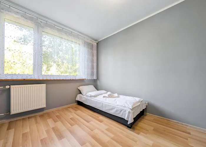 Hiszpanska Harmony By Bookinghost * ヴロツワフ